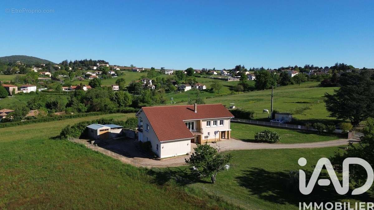 Photo 2 - Maison à SAINTE-CONSORCE