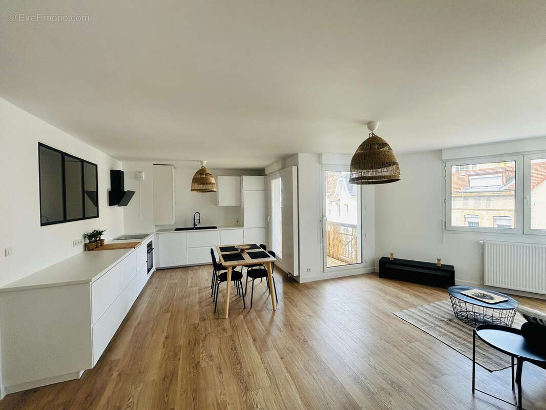 Appartement à SAINT-ETIENNE