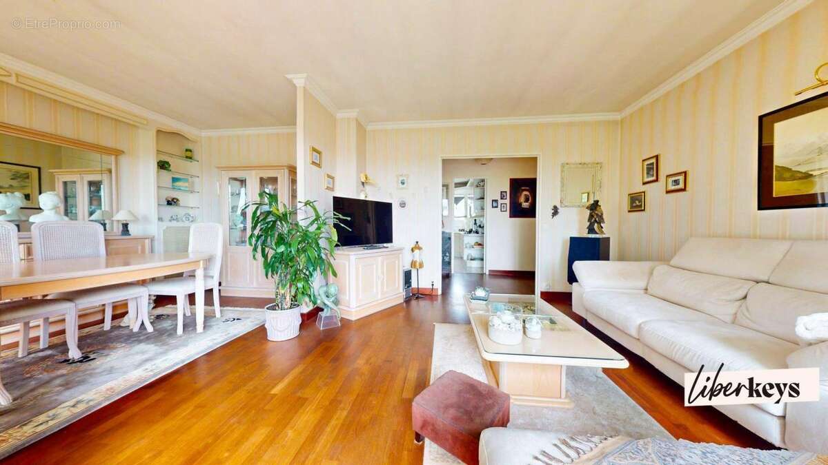Appartement à MAISONS-LAFFITTE