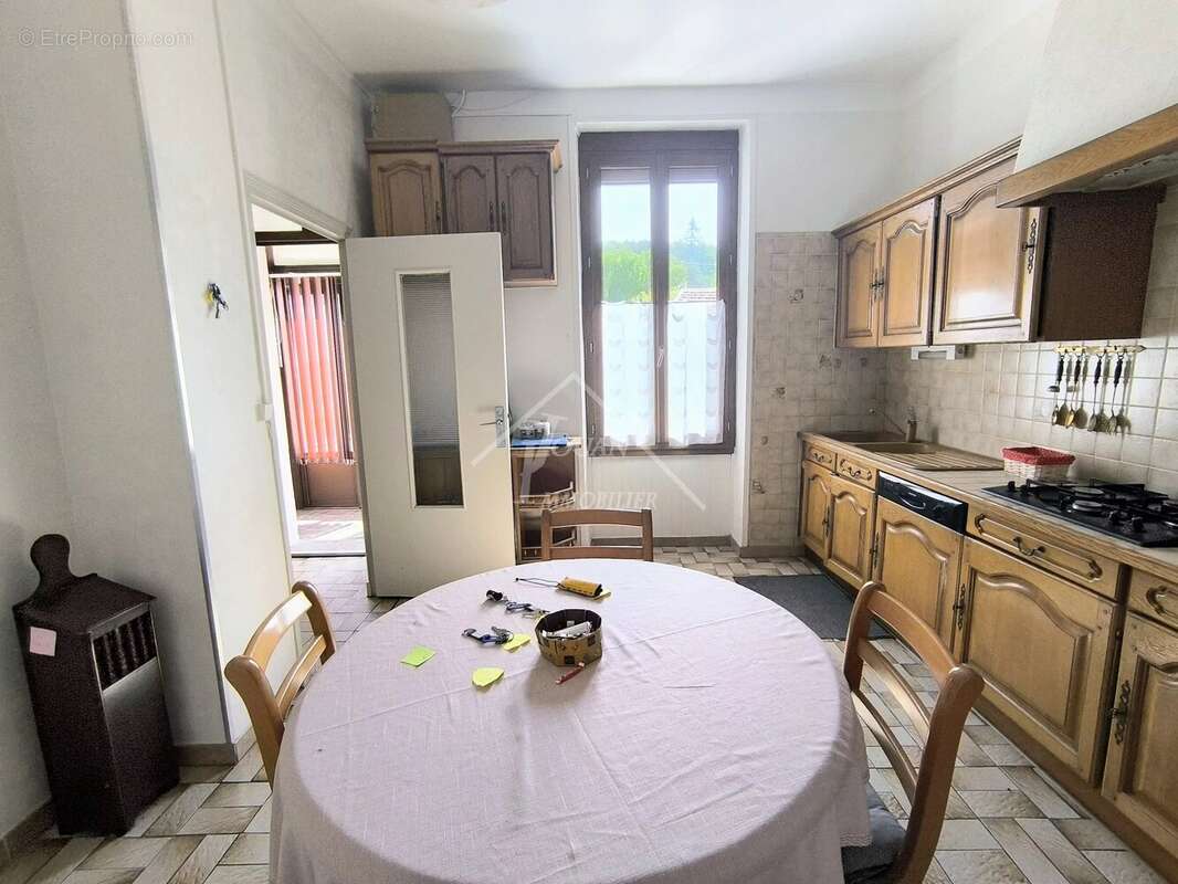 Maison à SAINT-ELOY-LES-MINES