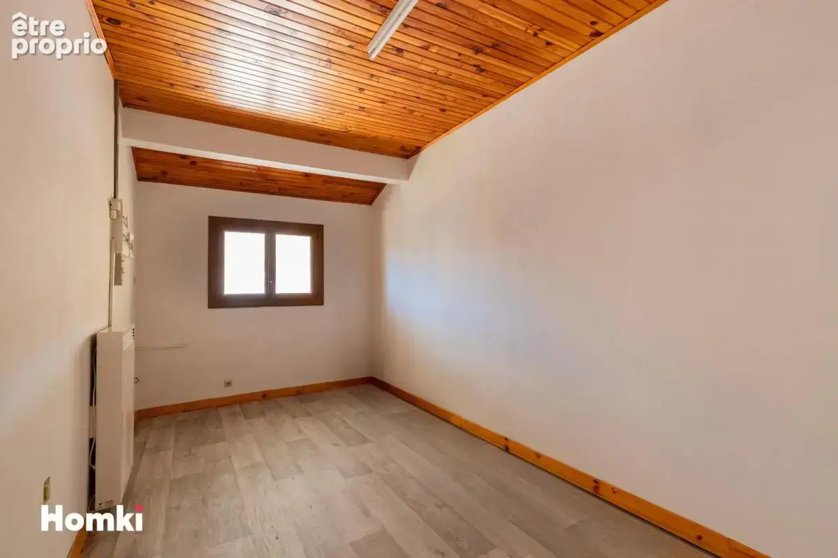 Maison/Villa T5 de 93 m² à Narbonne 11100 - photo 8