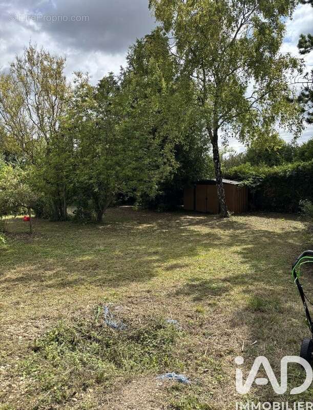 Photo 8 - Terrain à VILLACERF