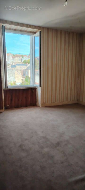 Maison à vendre  centre d'airvault  (79) - photo 2