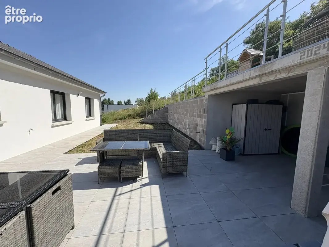 Maison contemporaine 6 pièces avec jardin aménagé et vue panoramique. - photo 10