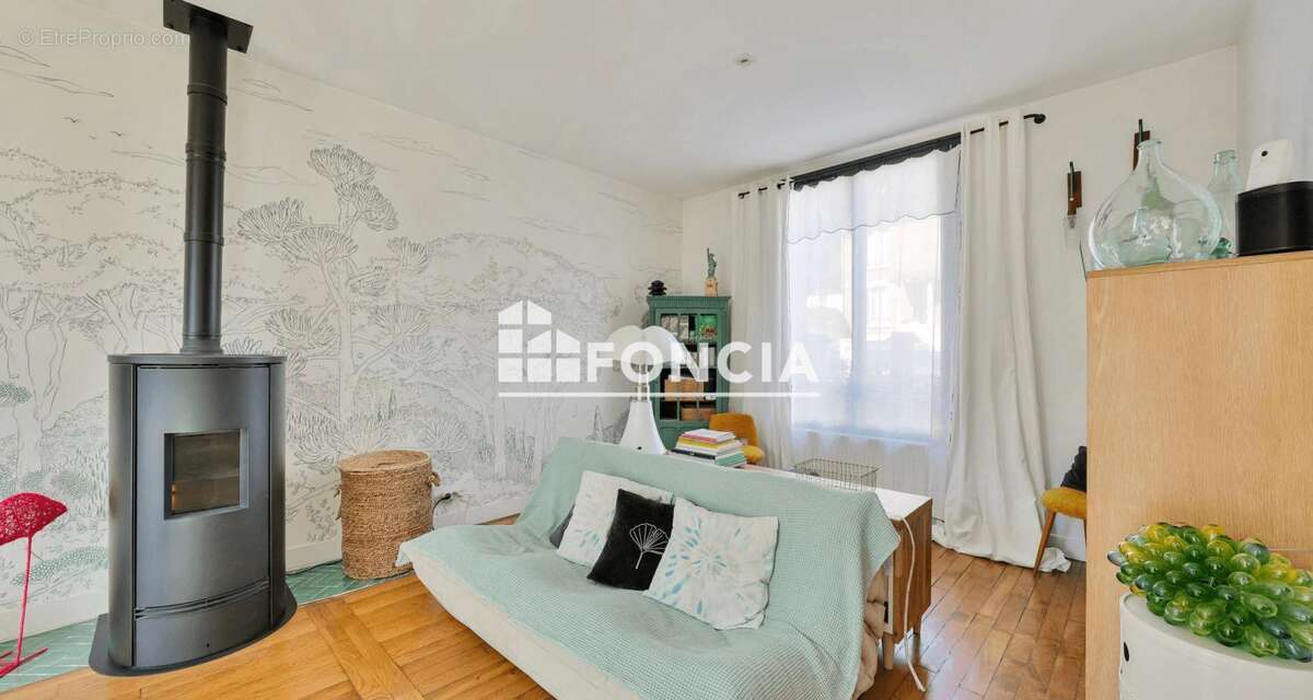 Maison à LE PLESSIS-ROBINSON