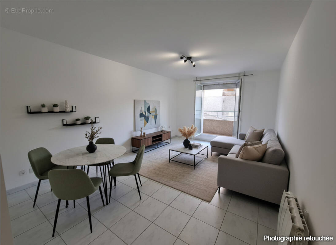 Appartement à MARSEILLE-5E