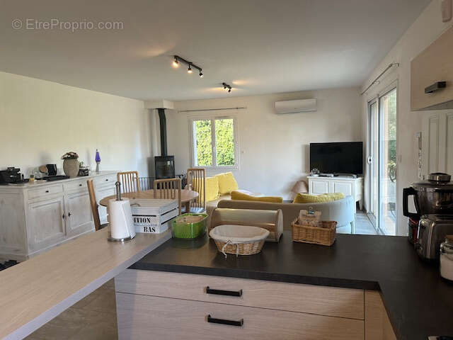 Maison à PERNES-LES-FONTAINES