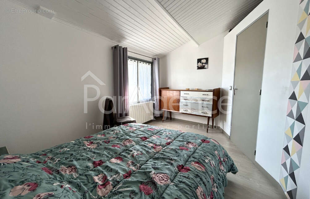 Maison à SAINT-JUST-LUZAC