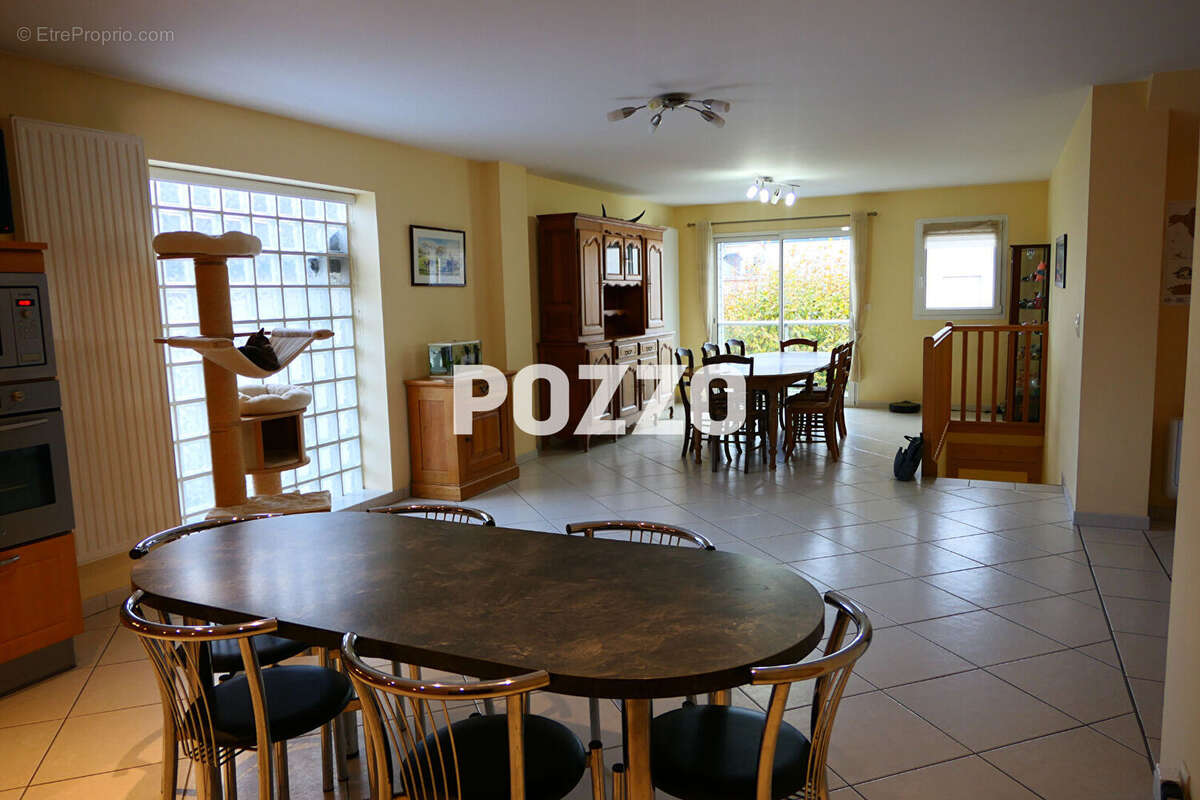 Appartement à JULLOUVILLE