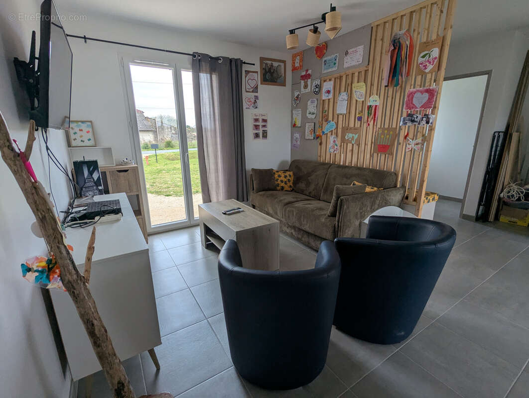 Maison à SAINTE-LHEURINE