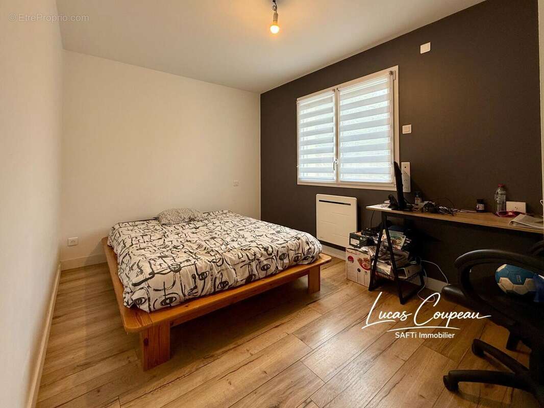 Maison 146 m² à Champigne  - photo 8