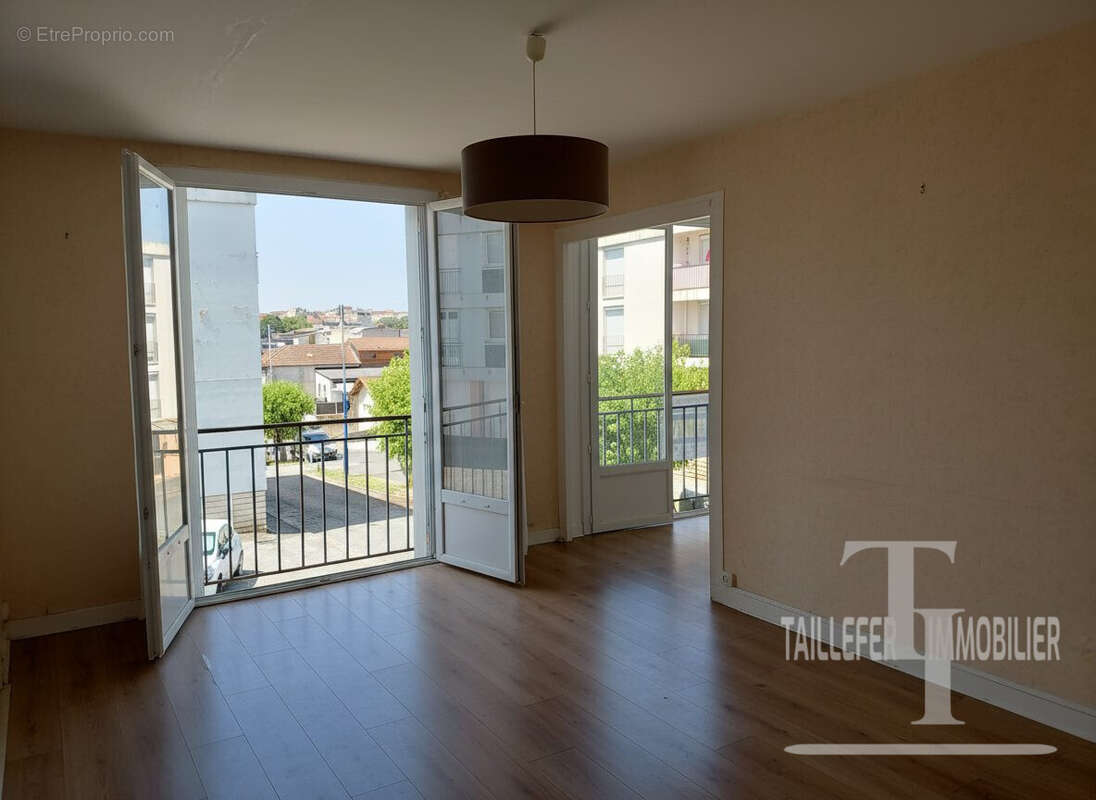Appartement 55 m² à Perigueux  - photo 2