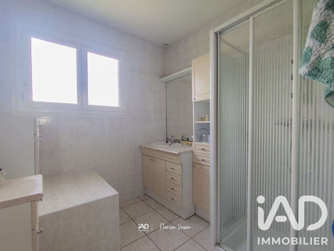 Maison 100 m² à Aubergenville  - photo 8