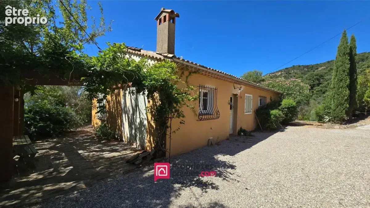 Au coeur du Golf de St Tropez - maison provençale 110m2 - avec piscine sur 4400 m2 - 649.000 - photo 4