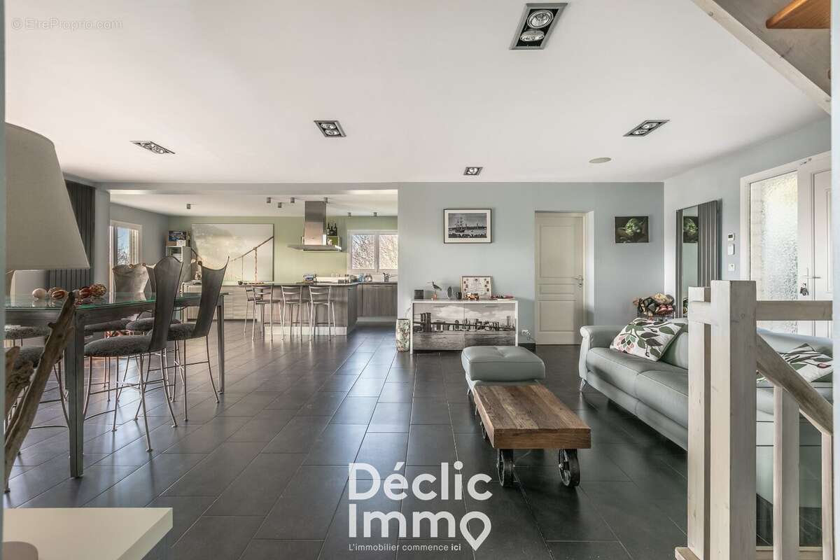 Maison à CARIGNAN-DE-BORDEAUX