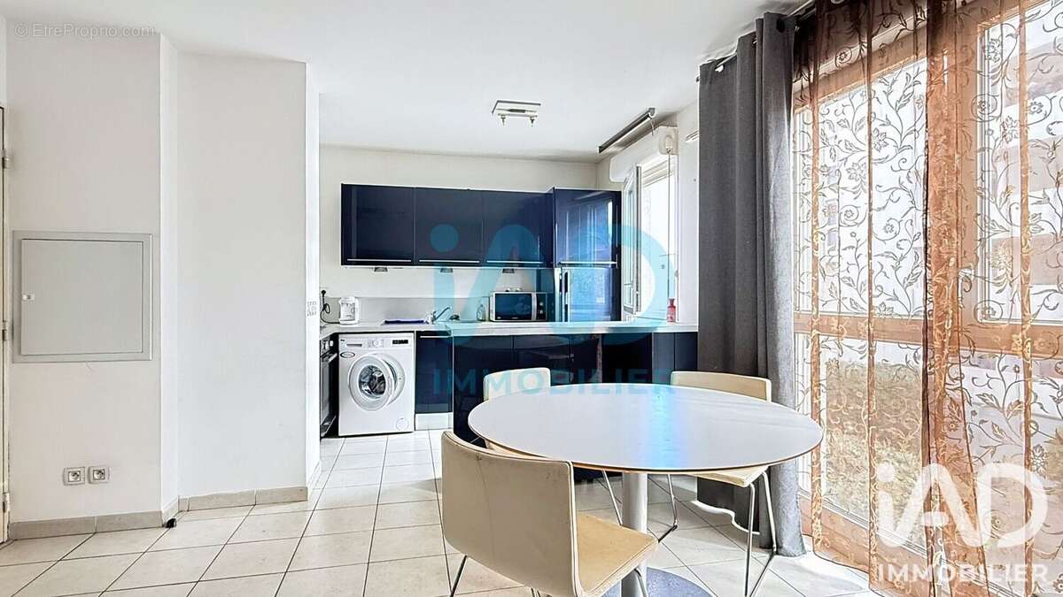 Photo 2 - Appartement à MARSEILLE-10E