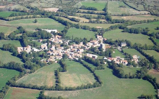 Terrain à VIALA-DU-PAS-DE-JAUX