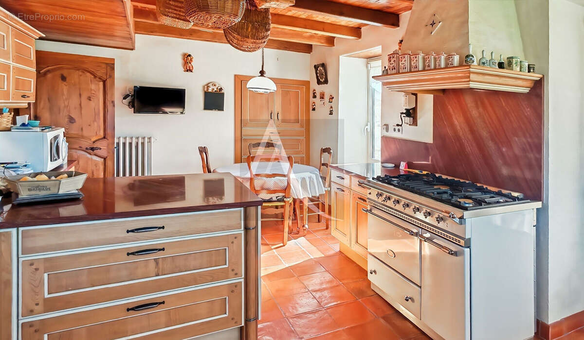 Maison à LACAPELLE-CABANAC