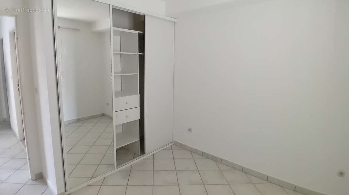 Appartement à BAIE-MAHAULT