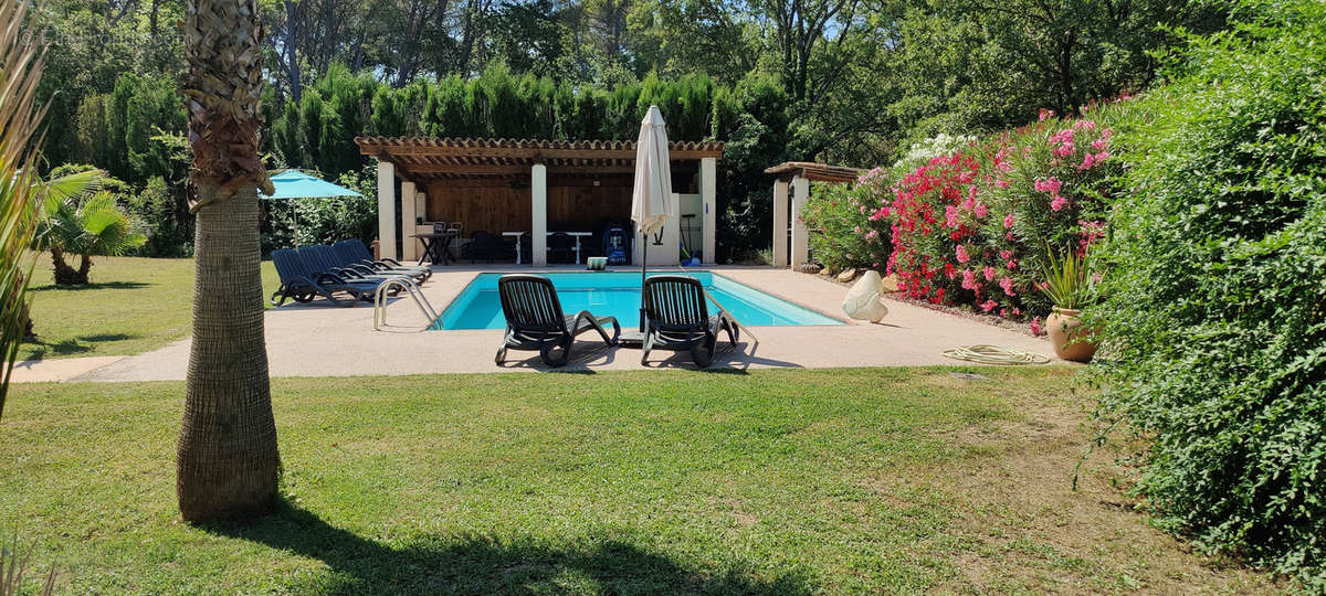 Maison à VILLECROZE