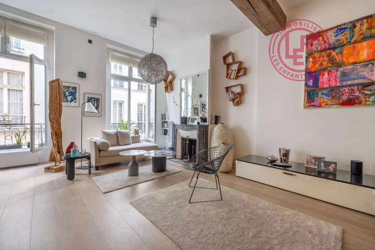 Appartement à PARIS-4E