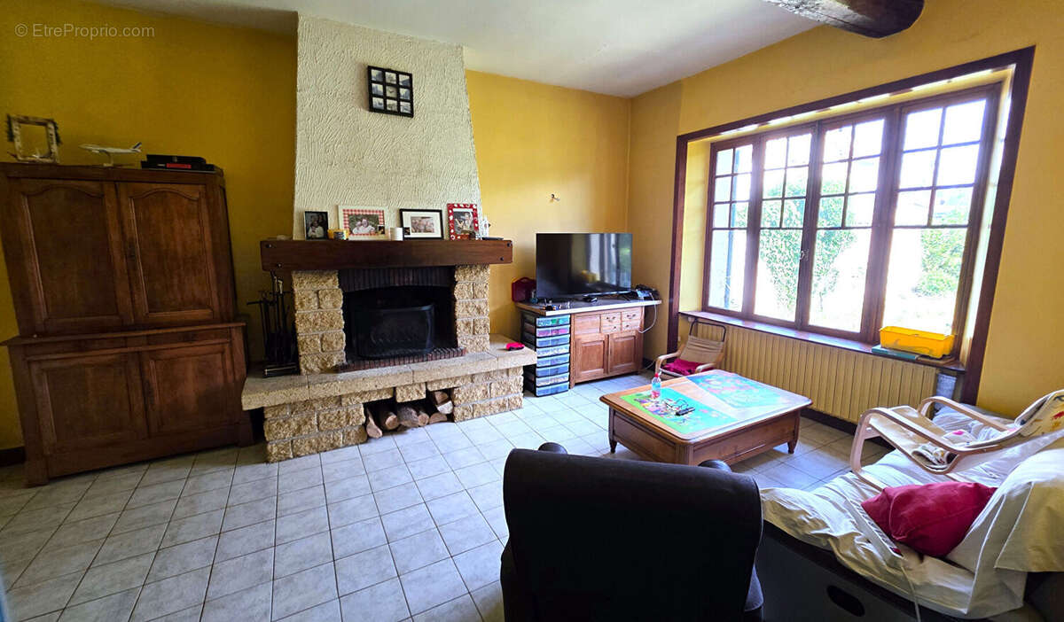 Maison à ANDE