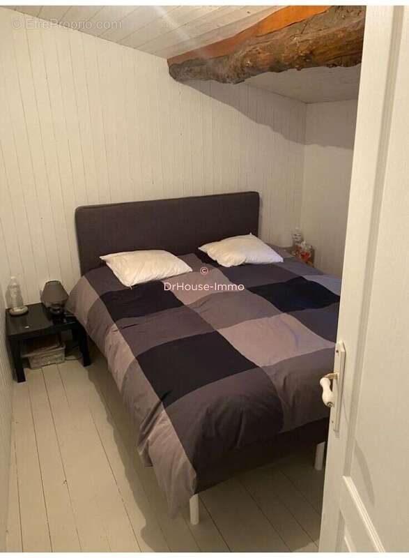 Maison 75 m² à Corme-Ecluse  - photo 9