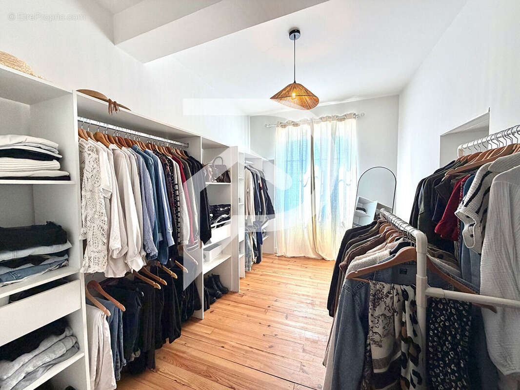Maison Béarnaise Labastide-Cézéracq 7 pièces 177 m² - photo 12