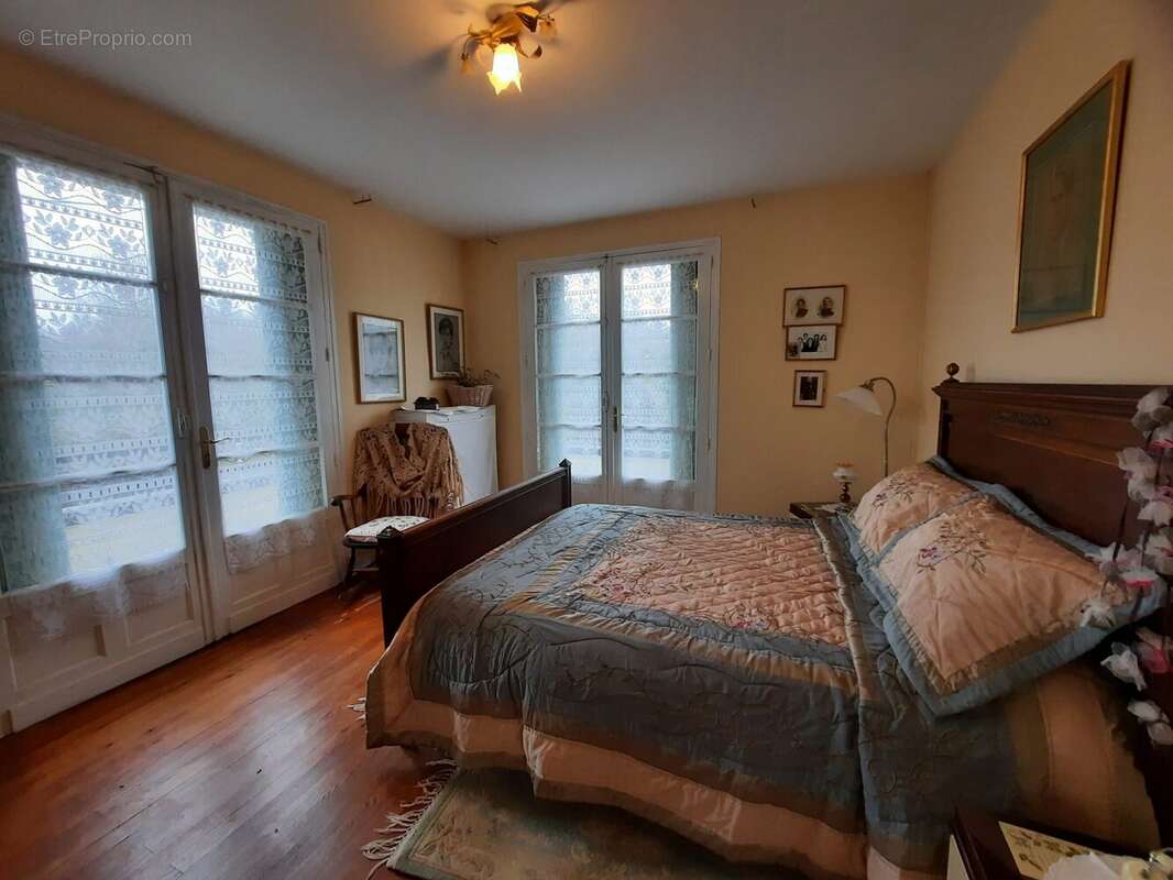 Maison à LA SAUVETAT-DU-DROPT