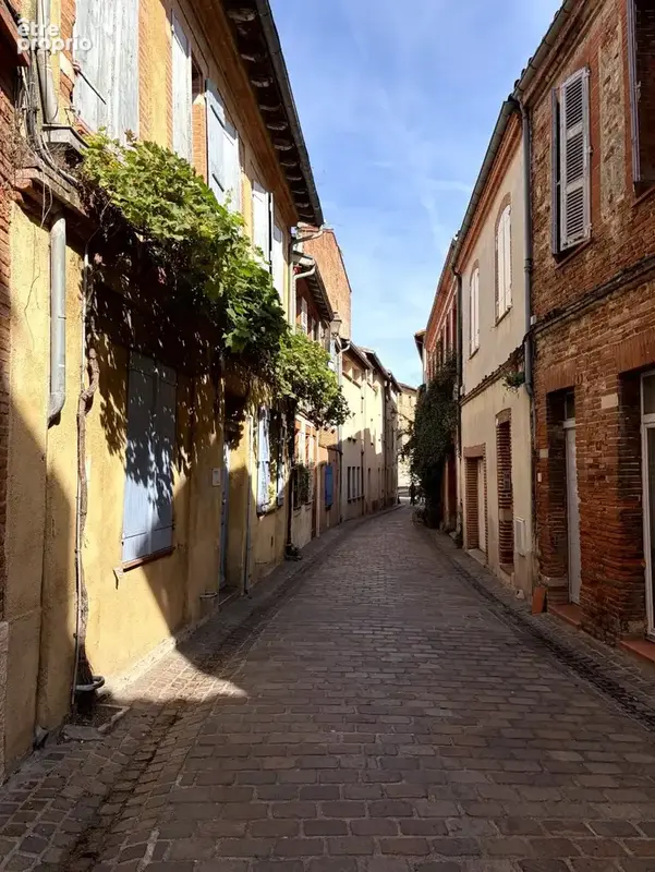 Toulouse  saint-cyprien  immeuble de rapport  6 appartements  entièrement loué - photo 1