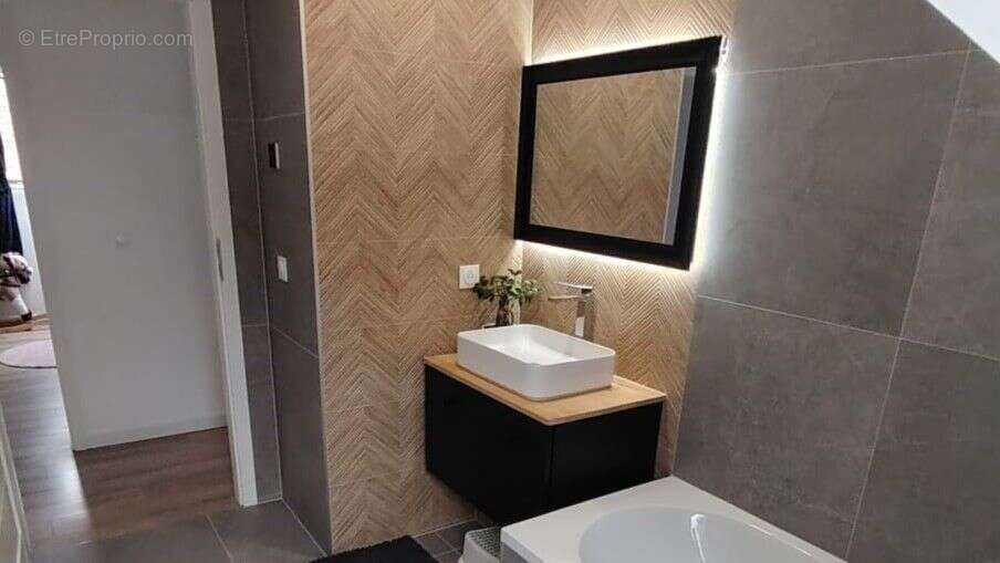 Maison à CHAMPAGNE-SUR-OISE