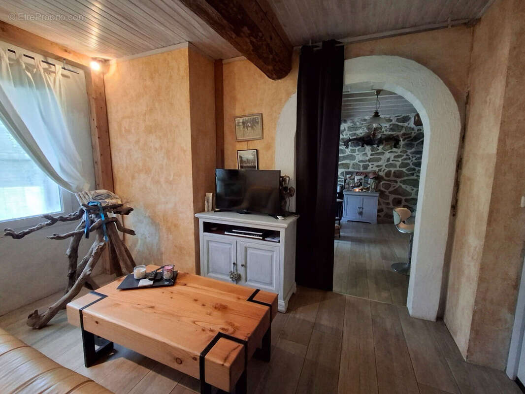Maison à BELVIANES-ET-CAVIRAC