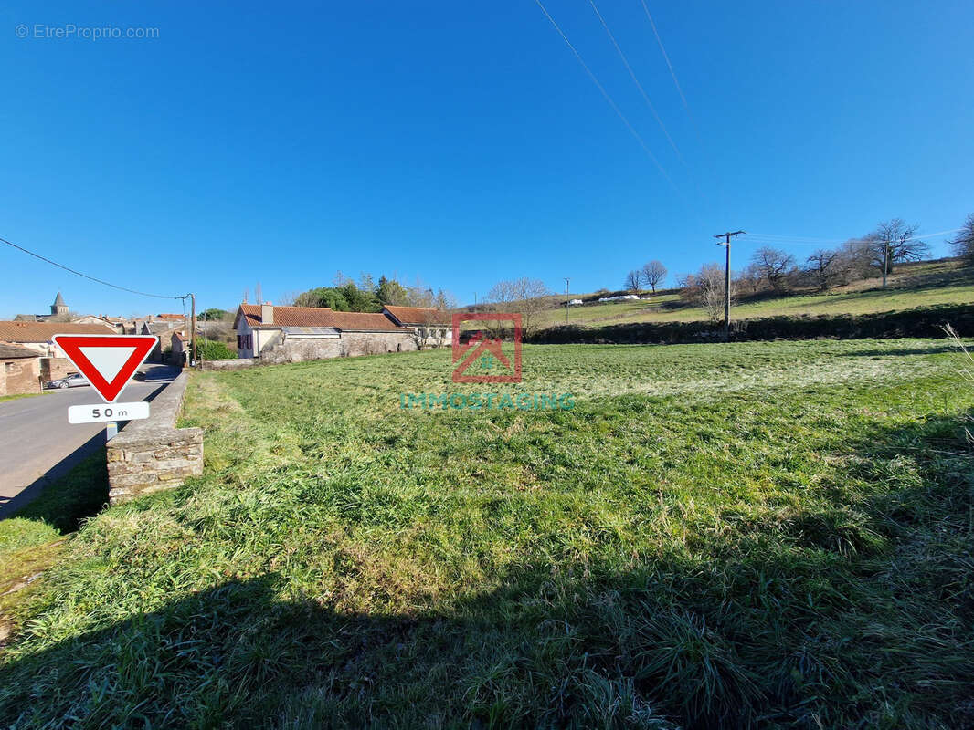 Terrain à SAINT-JUERY