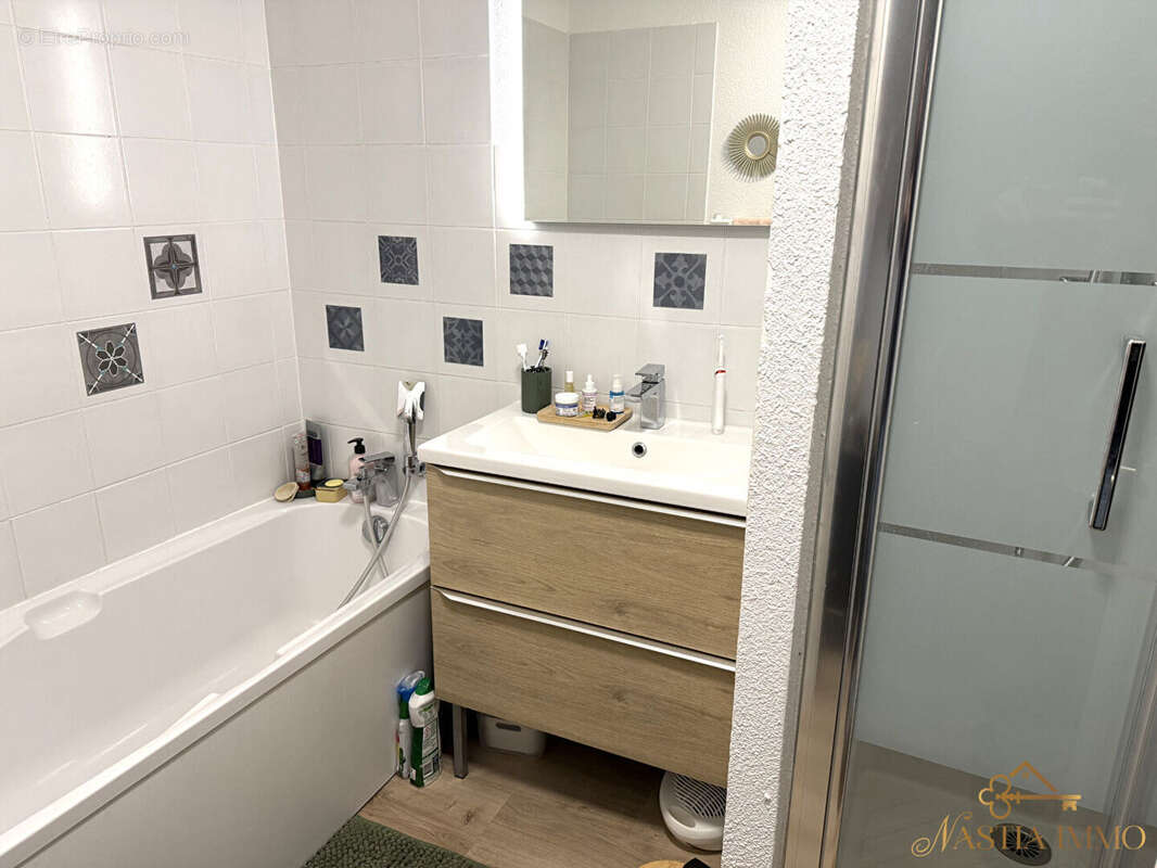 Appartement à MONTUSSAN