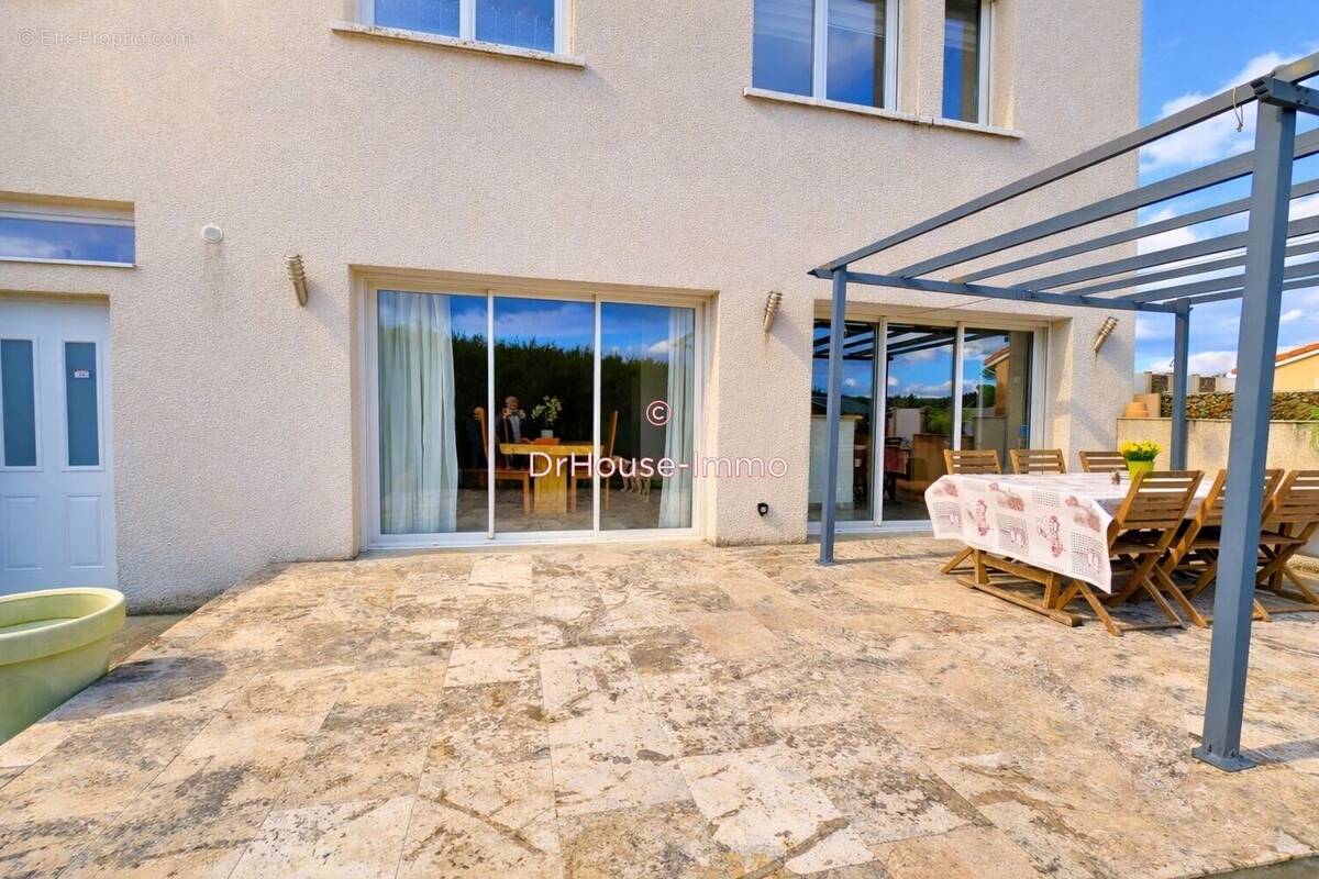 Maison à SAINT-PAL-DE-MONS