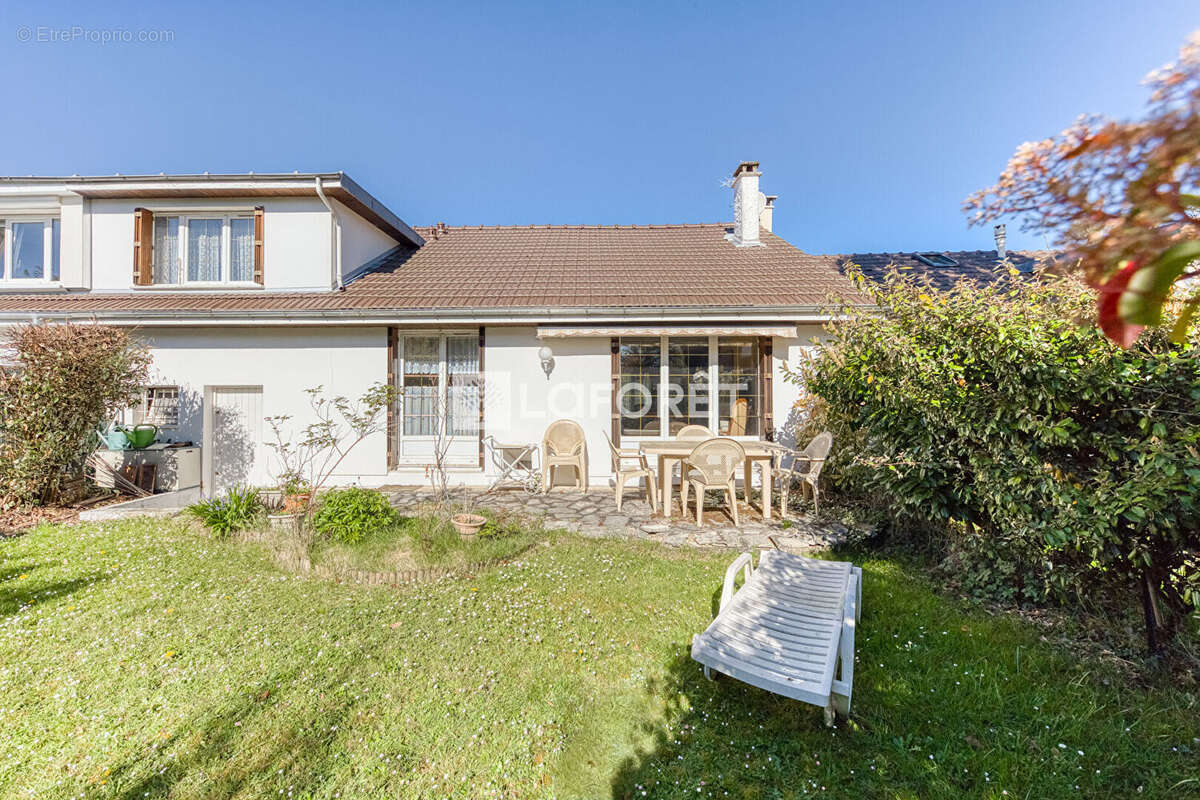 Maison à PONTAULT-COMBAULT