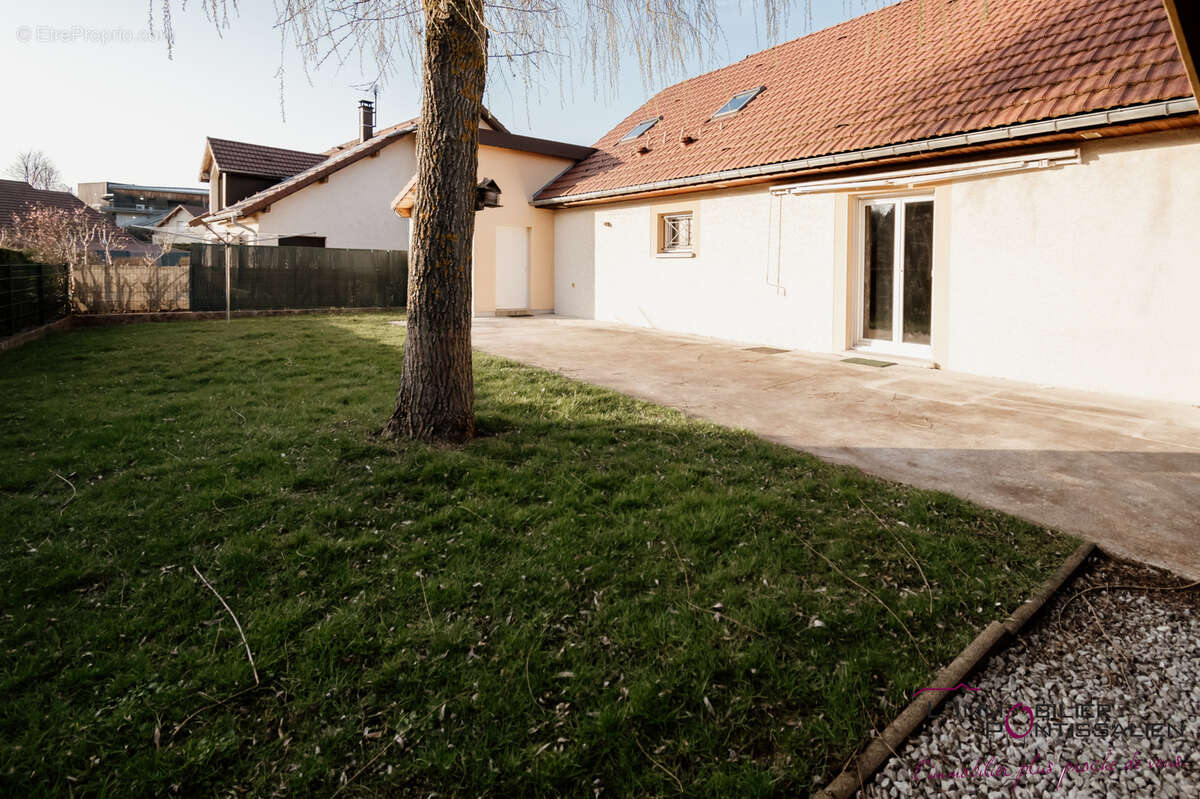 Maison à PONTARLIER