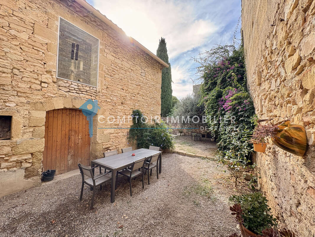Maison à VERGEZE