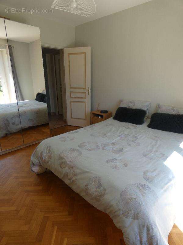 Périgourdine en parfait état - prestations haut de gamme - 4 chambres - photo 10