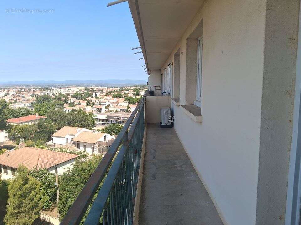 Appartement 64 m² à Beziers  - photo 4