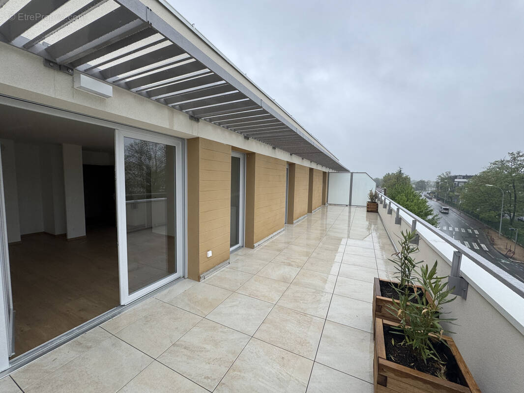 Appartement à VILLENAVE-D'ORNON