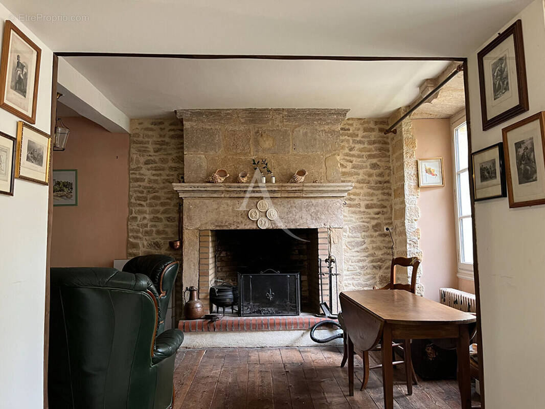Maison à FONTENAY-LE-COMTE