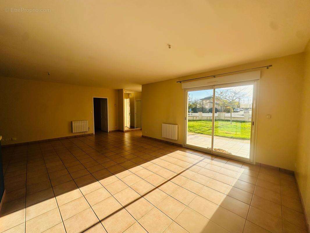 Maison à LAMASQUERE