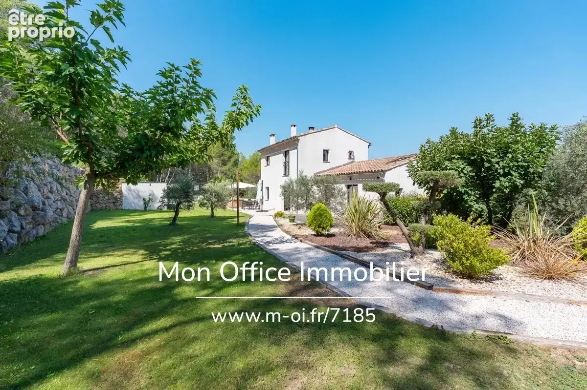 Référence : 7185-SLE - Maison contemporaine de 250 m2 au calme absolu - photo 17