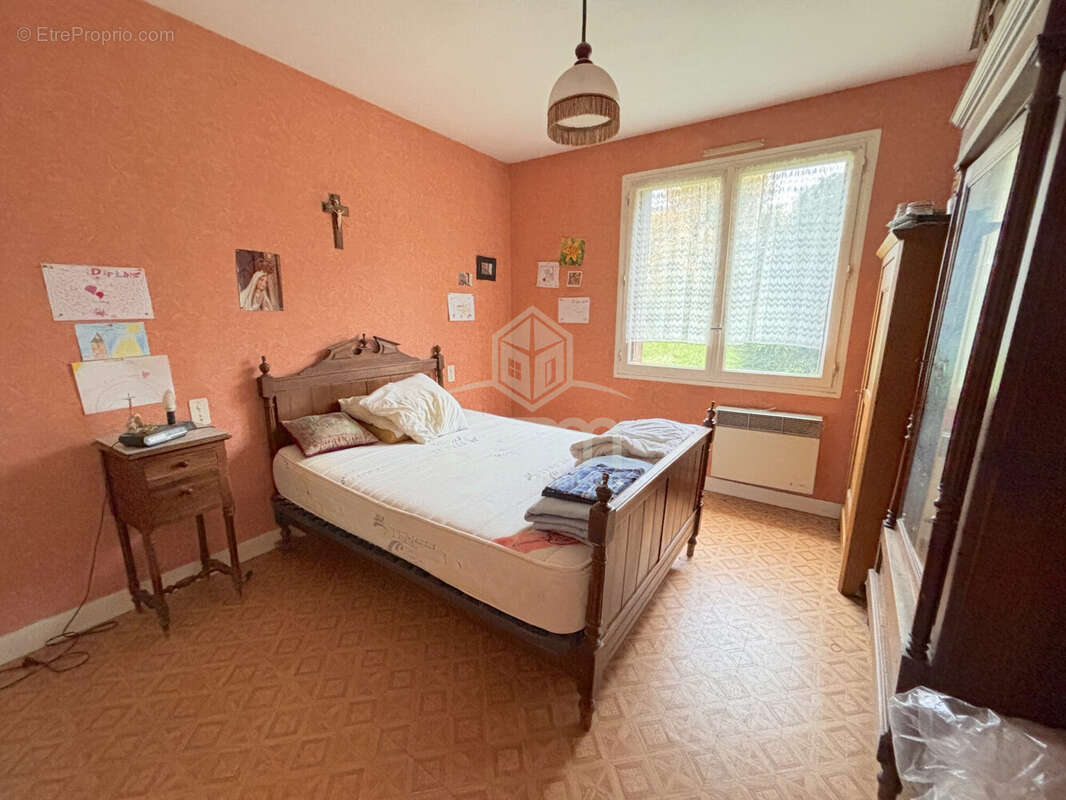 Maison à SAINTE-MAURE-DE-TOURAINE