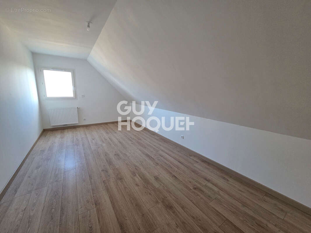 Maison à LA SAUSSAYE