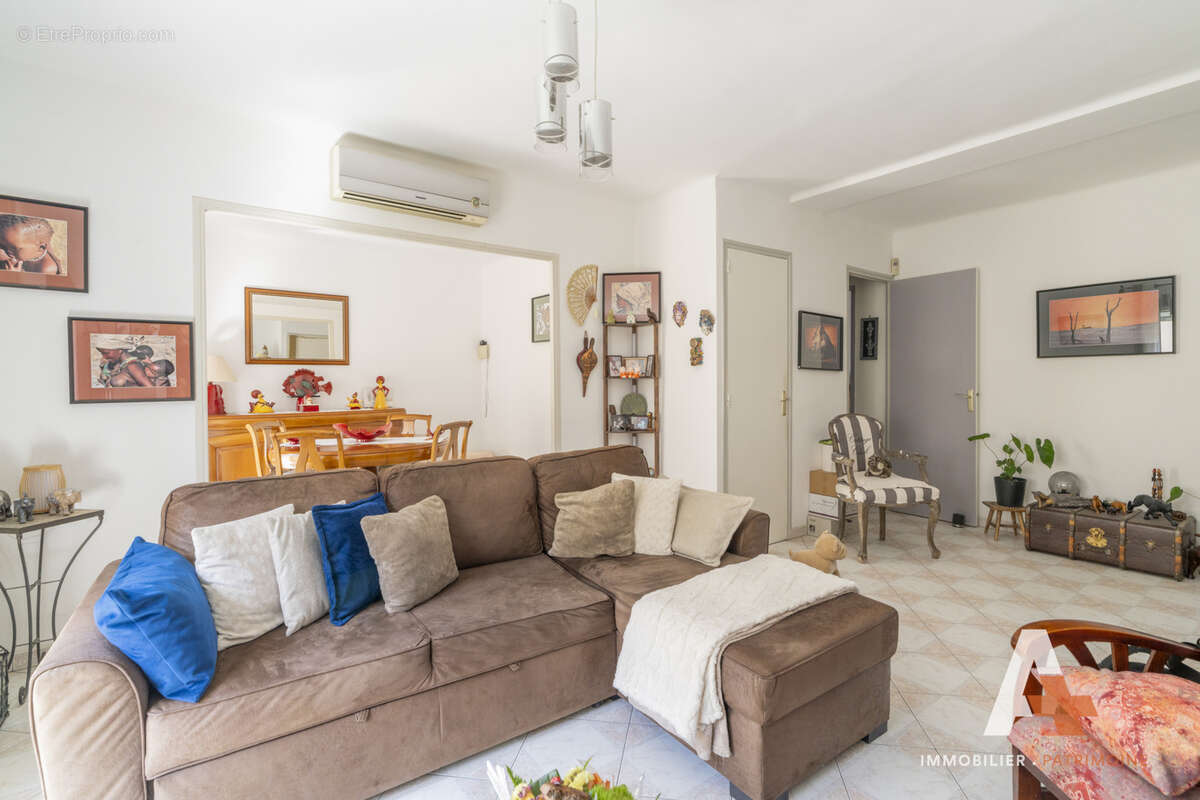 Appartement à MARSEILLE-7E