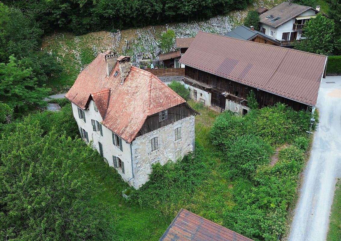 Maison à MAGLAND