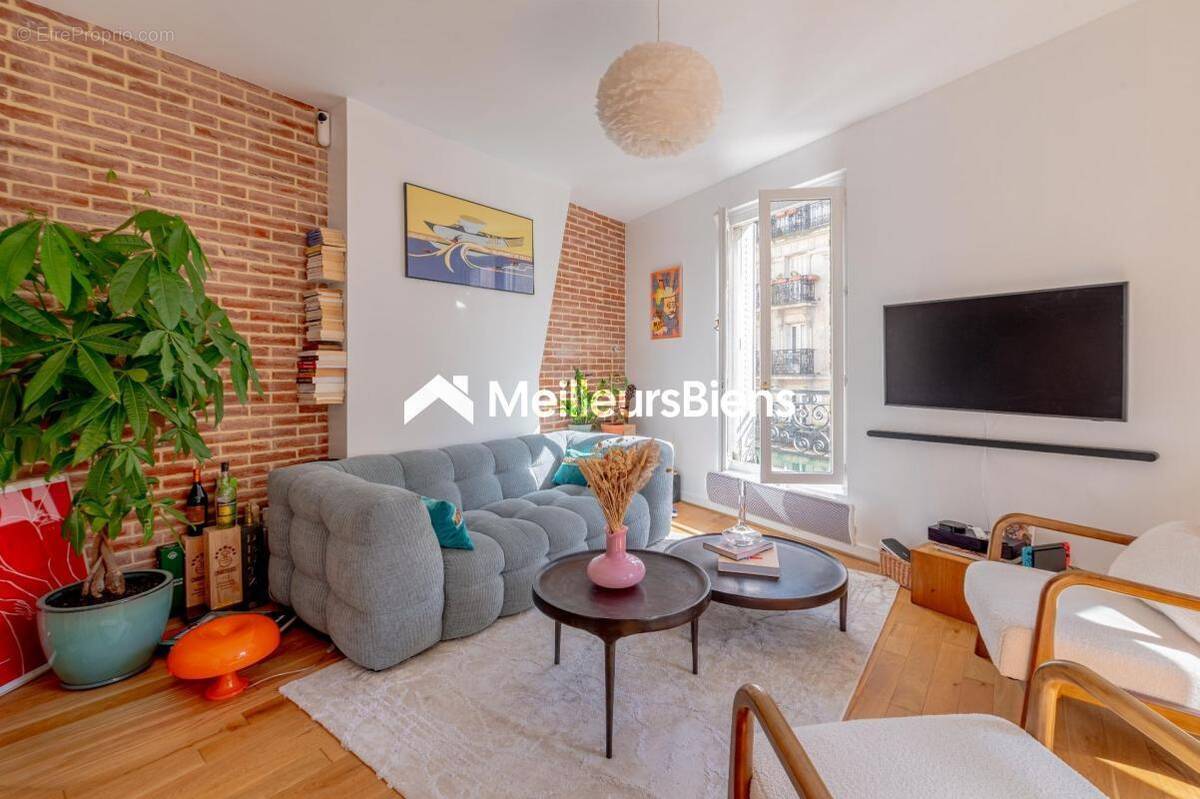 Appartement à PARIS-18E