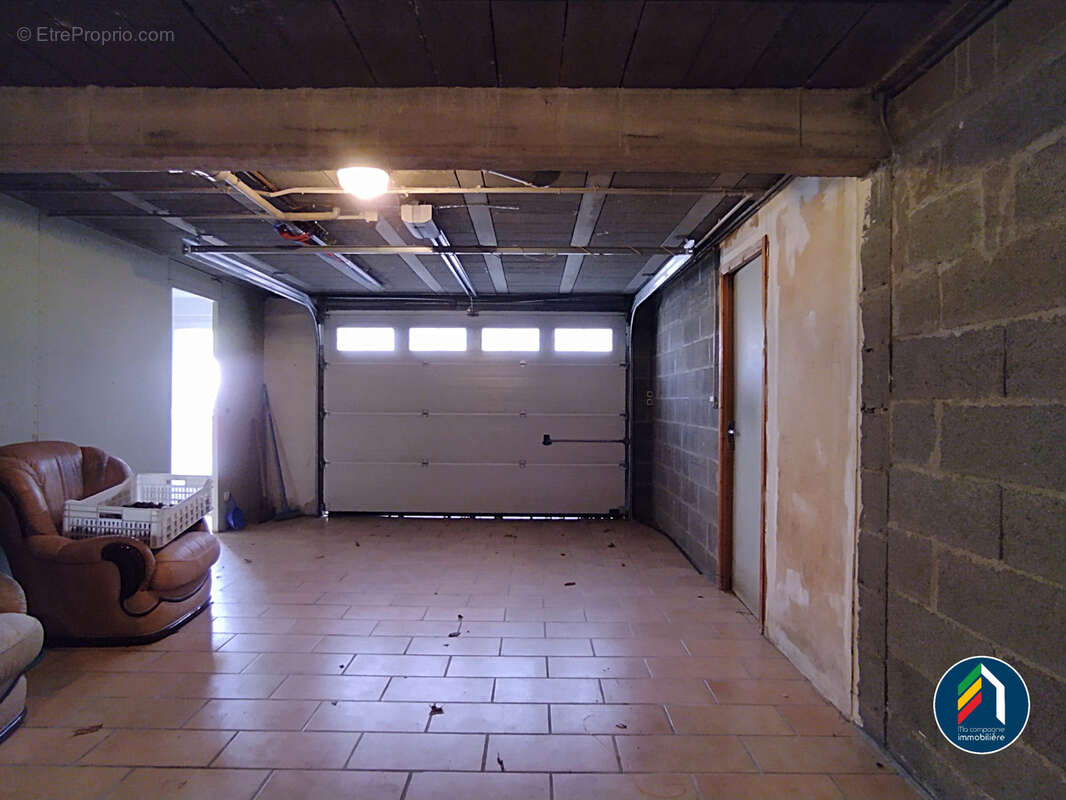 Maison à SAINT-MARTIN-DES-NOYERS